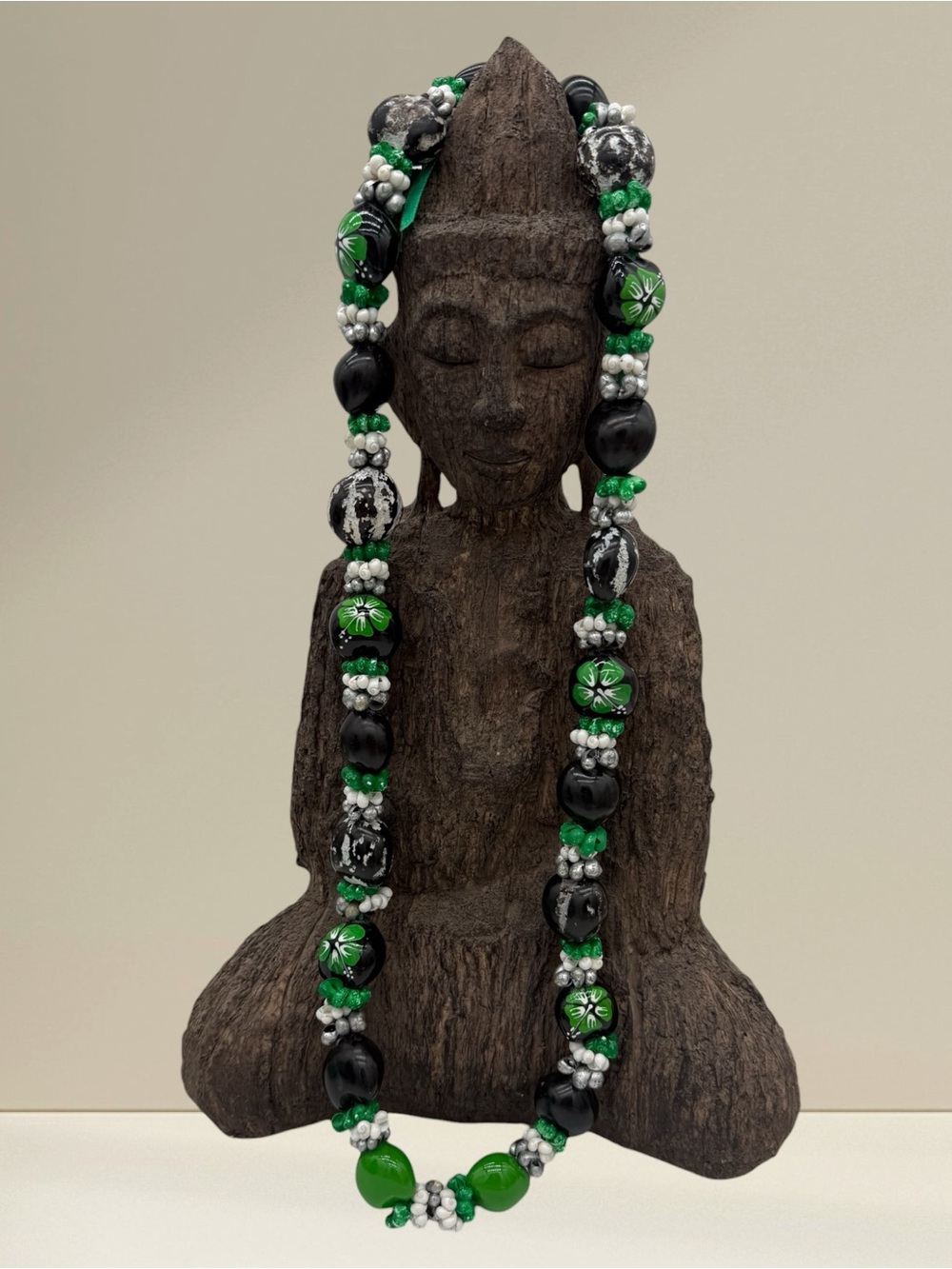 Hawaiian Kukui Nut & Shell Lei- Vintage- Women Jewelry 32” Painted Shell